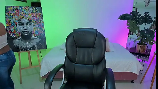 Snapshot of JANYLOVE__ chatting on February 25, 2026, 10:48 am JANYLOVE online show from February 25, 2026, 10:48 am