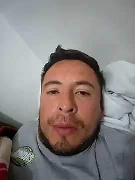 Kingkushflow online show from November 17, 2025, 5:22 am