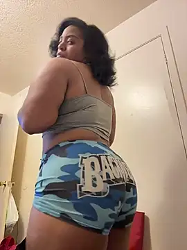 prettlovely14 online show from January 15, 2026, 2:15 am