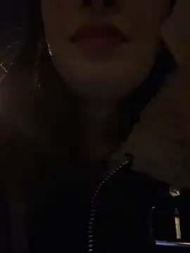 gizemseks online show from November 11, 2025, 6:14 pm