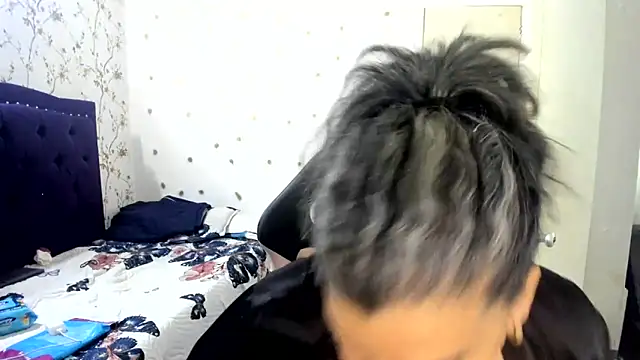 Snapshot of vikyadams chatting on May 31, 2026, 6:08 am vikyadams online show from May 31, 2026, 6:08 am