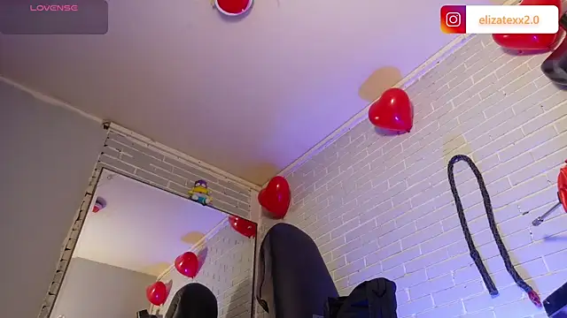 elizatexx online show from March 27, 2026, 8:10 pm