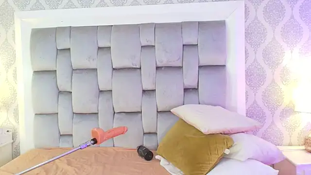 Cameron69  online show from February 25, 2025, 10:09 pm