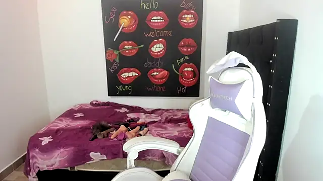 Ladyboom18 online show from February 21, 2025, 5:24 am