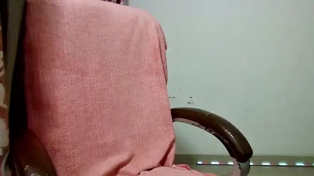 Queenhimanshi online show from January 9, 2026, 5:20 pm