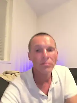 Snapshot of AttractiveSilk5 chatting on June 26, 2026, 9:09 pm AttractiveSilk5 online show from June 26, 2026, 9:09 pm