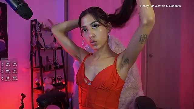 MissKorah online show from March 6, 2026, 2:17 am