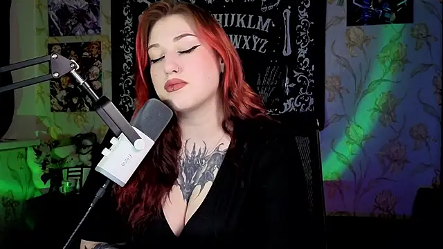 Snapshot of Kimpossible1 chatting on December 4, 2025, 2:49 pm Kimpossible1 online show from December 4, 2025, 2:49 pm