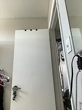 SafeinouterSpace online show from March 7, 2026, 7:08 pm