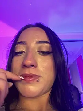 Ady 18 online show from February 16, 2026, 8:29 pm