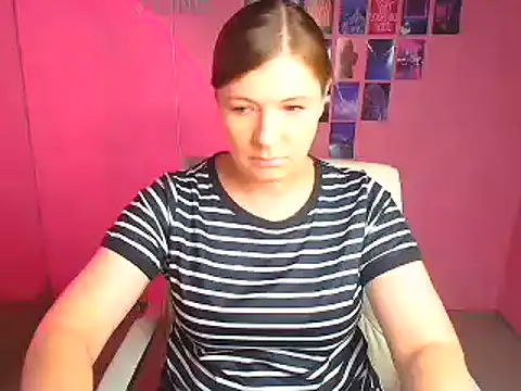 Lissmilf online show from July 8, 2026, 12:17 pm