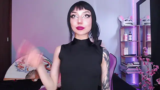 Snapshot of catipetite chatting on March 22, 2025, 6:14 pm catipetite online show from March 22, 2025, 6:14 pm