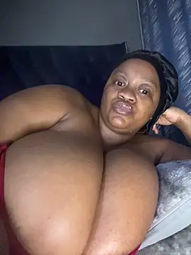 Chubbykarisma27 online show from April 27, 2026, 5:44 pm