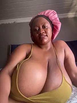 Snapshot of Chubbykarisma27 chatting on November 13, 2025, 9:24 am Chubbykarisma27 online show from November 13, 2025, 9:24 am