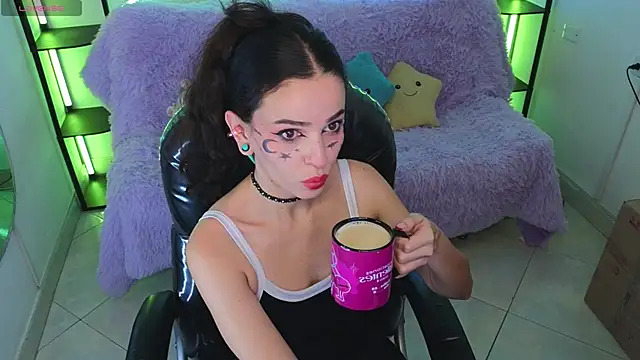 maria flowwer online show from October 2, 2025, 12:03 am