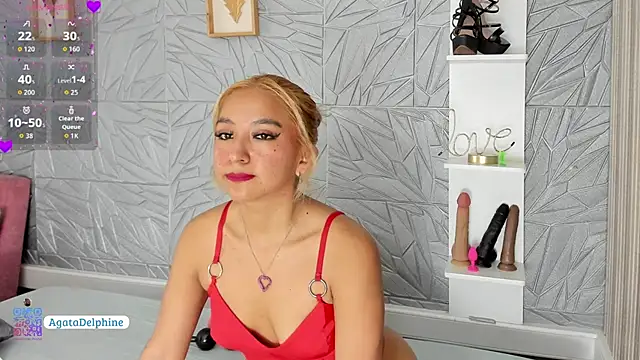 agatadelphine online show from November 6, 2025, 1:15 pm