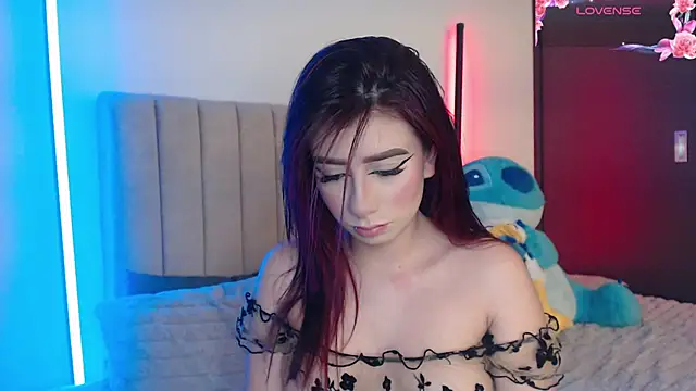 Snapshot of Your_rosalie chatting on December 16, 2025, 3:44 am Your rosalie online show from December 16, 2025, 3:44 am