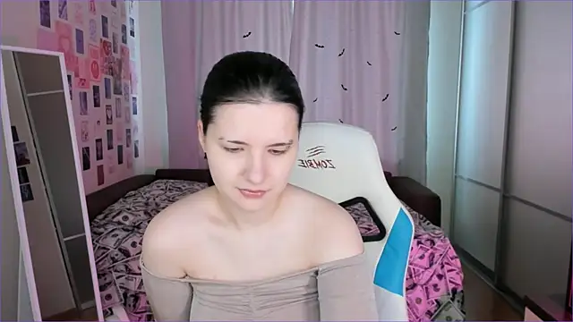 Snapshot of Vanessa_Verona chatting on July 1, 2026, 5:30 am Vanessa Verona online show from July 1, 2026, 5:30 am