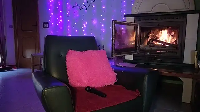 peachgirlmartyna online show from November 26, 2025, 2:39 pm