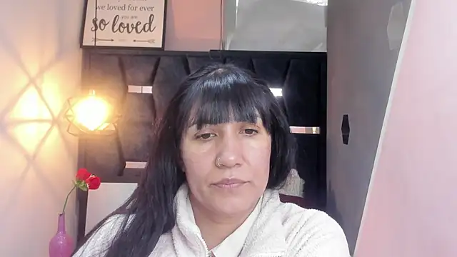 GiaFox  online show from October 29, 2025, 1:10 pm