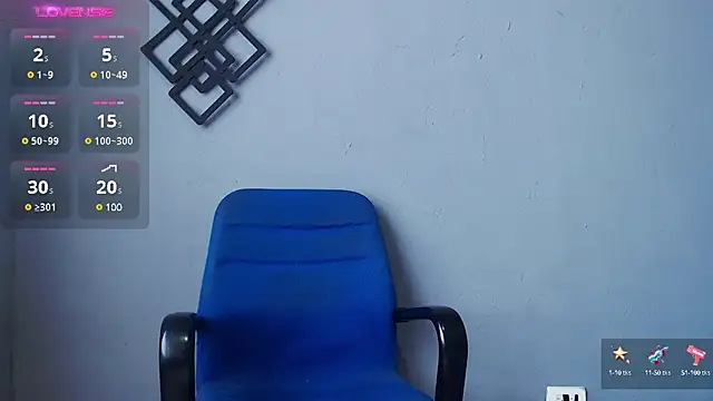 Snapshot of blue_violette_ chatting on January 24, 2025, 8:00 pm blue violette online show from January 24, 2025, 8:00 pm