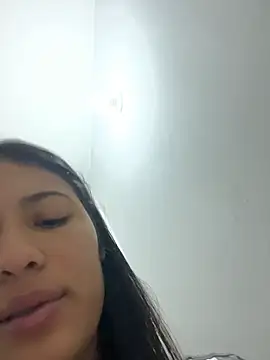 Valentinabaker online show from November 7, 2025, 10:31 am