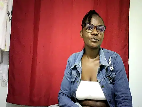 Snapshot of Pierra77 chatting on June 2, 2026, 9:26 pm Pierra77 online show from June 2, 2026, 9:26 pm