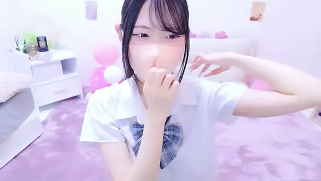 Snapshot of Suzu_ch_xx chatting on April 12, 2026, 1:14 pm Suzu ch xx online show from April 12, 2026, 1:14 pm
