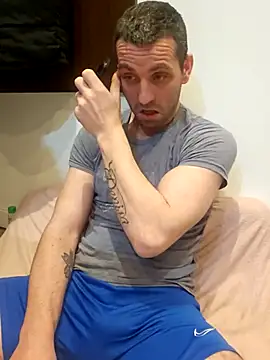 Snapshot of Aian09 chatting on March 16, 2025, 3:36 am Aian09 online show from March 16, 2025, 3:36 am