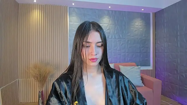 Emmaa Robertss online show from March 17, 2025, 6:11 pm