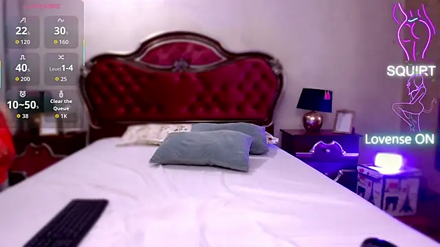 StacyLight online show from January 8, 2026, 6:36 pm