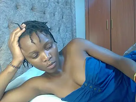 Naughty Girl17 online show from March 4, 2025, 7:32 pm