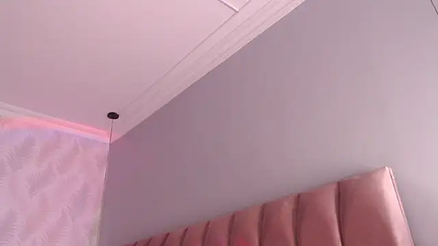 LeenaBrown online show from October 12, 2025, 3:13 pm