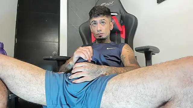 Snapshot of sergiio_mesa27 chatting on October 12, 2025, 1:07 am sergiio mesa27 online show from October 12, 2025, 1:07 am