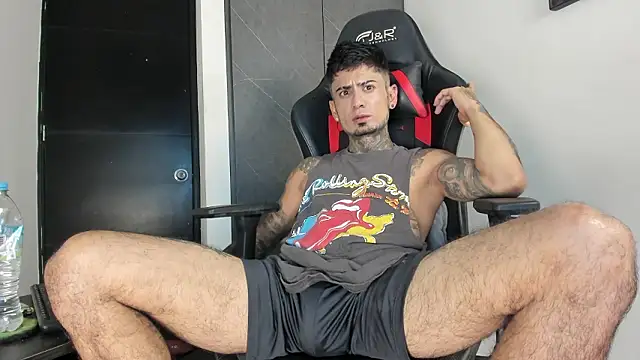 sergiio mesa27 online show from March 18, 2026, 3:31 am