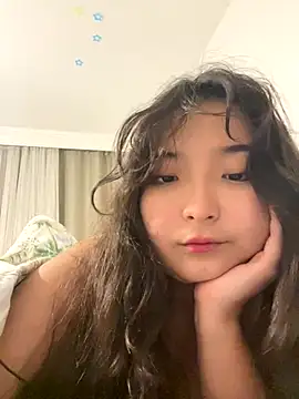 cutie mio online show from December 1, 2024, 7:08 pm