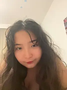 cutie mio online show from December 21, 2024, 7:06 pm