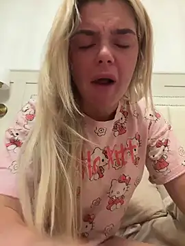 IrishTeenBarbie69 online show from May 31, 2026, 9:15 pm