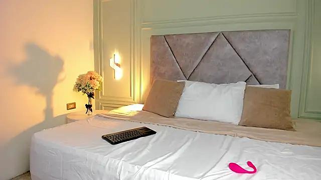  Miss Kimm online show from December 1, 2025, 11:44 am