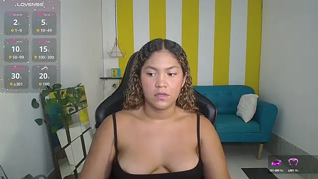 Cristal War online show from October 13, 2025, 11:27 pm