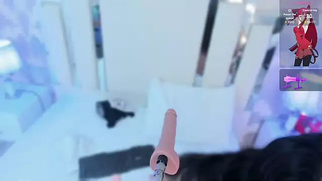 Miliaangeles online show from November 25, 2025, 11:43 am