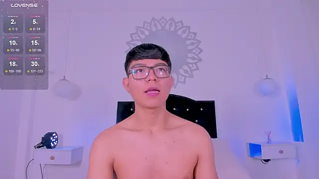CodyTwink online show from September 18, 2025, 1:14 pm