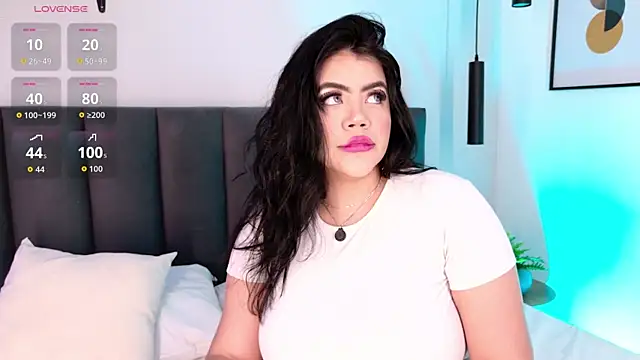 Harmonybabe  online show from November 22, 2025, 8:29 pm