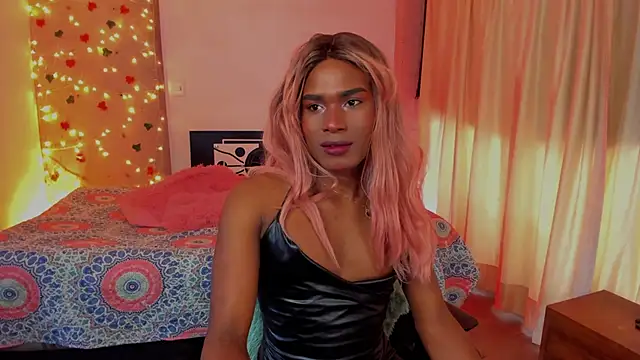 blackbarbietrans online show from February 6, 2025, 9:38 pm