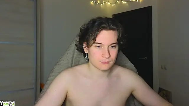 Snapshot of MoreRealAlex chatting on September 28, 2025, 11:23 pm MoreRealAlex online show from September 28, 2025, 11:23 pm