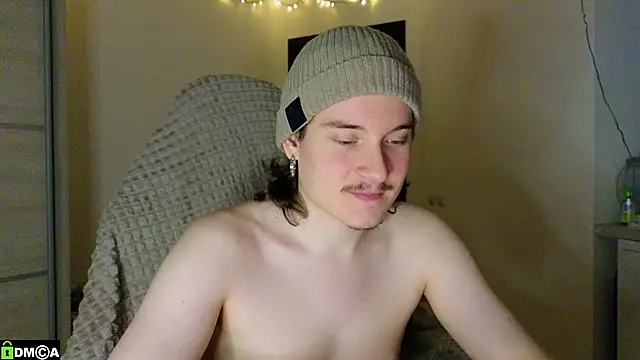 MoreRealAlex online show from January 11, 2026, 9:55 pm