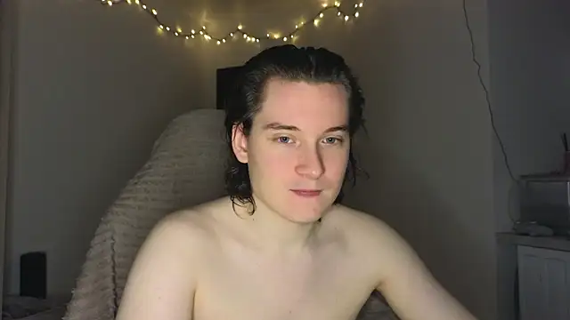 Snapshot of MoreRealAlex chatting on December 1, 2025, 12:06 pm MoreRealAlex online show from December 1, 2025, 12:06 pm