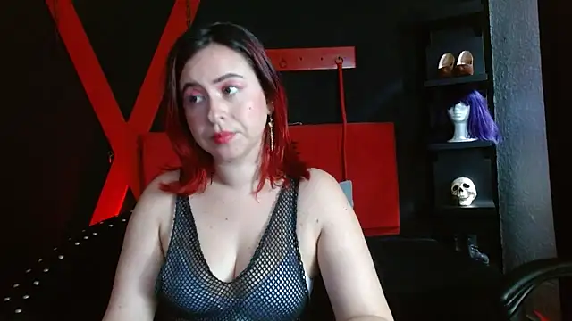 Naty slavedoll online show from February 3, 2025, 7:00 pm