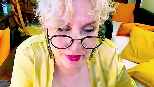 GattonaBiondona online show from June 15, 2026, 8:14 am