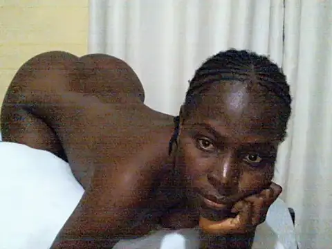 Snapshot of ara_bella chatting on October 10, 2025, 9:37 pm ara bella online show from October 10, 2025, 9:37 pm